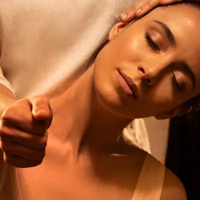 avslappnande massage för nacken